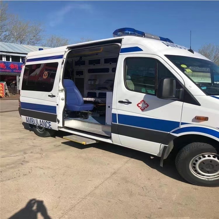 石鼓私人长途救护车出租转院回家